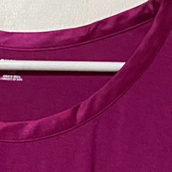 Motherhood Maternity tunic w/satin-like trim & ruched sides, size L - Picture 4 of 10